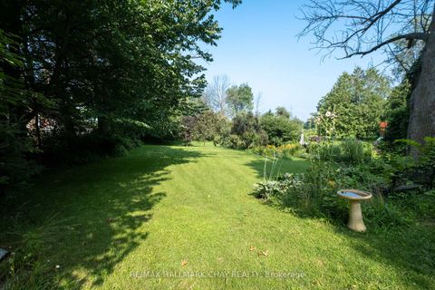Photo 10 at 929 Yonge Street, Rural Barrie Southeast, Barrie