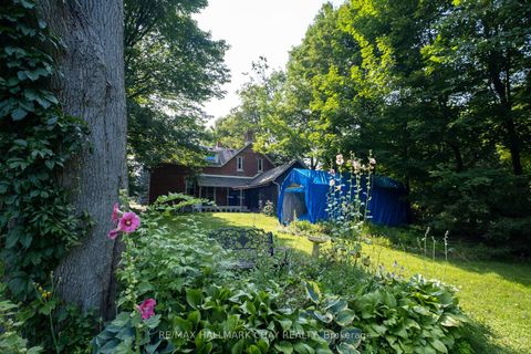 Photo 13 at 929 Yonge Street, Rural Barrie Southeast, Barrie
