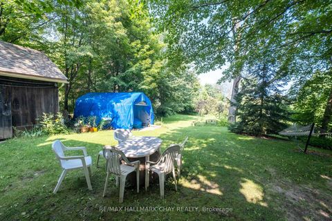 Photo 17 at 929 Yonge Street, Rural Barrie Southeast, Barrie