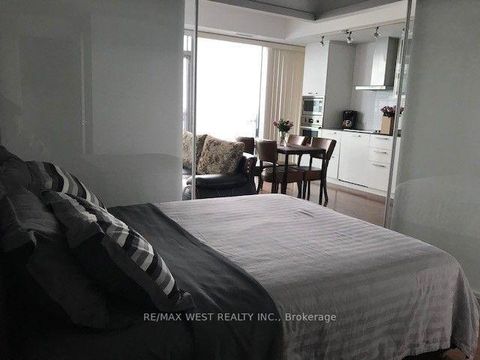 Photo 3 at 4507 - 14 York Street, Waterfront Communities C1, Toronto