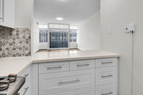 Photo 17 at 703 - 1901 Yonge Street, Mount Pleasant West, Toronto