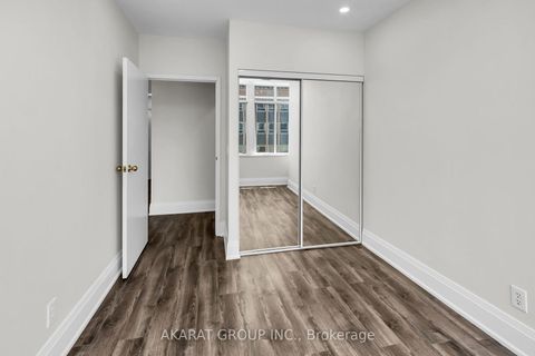 Photo 30 at 703 - 1901 Yonge Street, Mount Pleasant West, Toronto