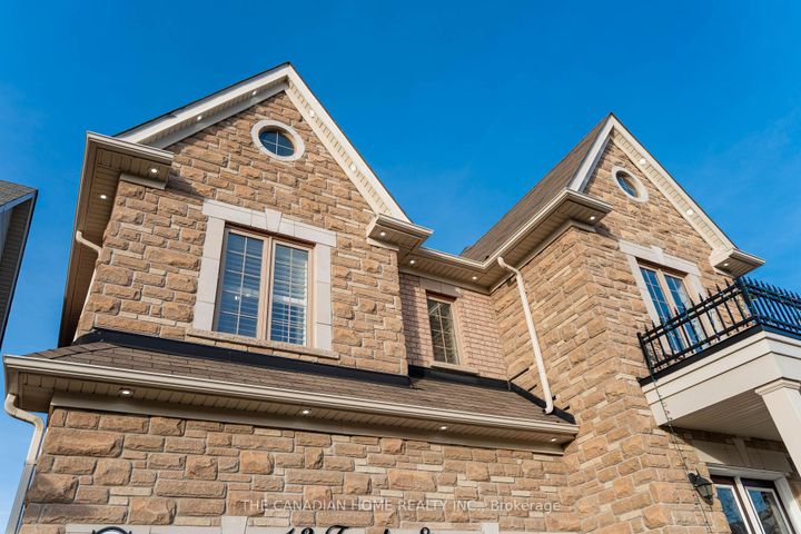 Photo 2 at 13 Templar Street, Credit Valley, Brampton