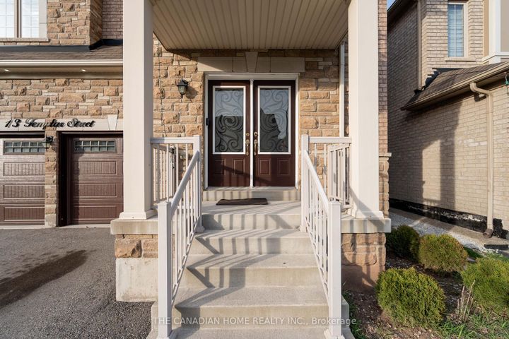Photo 3 at 13 Templar Street, Credit Valley, Brampton