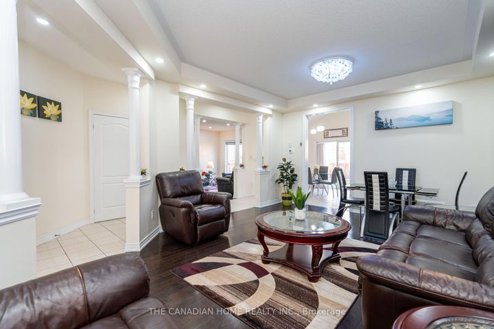 Photo 7 at 13 Templar Street, Credit Valley, Brampton