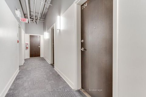 Photo 3 at 204 - 1842 Queen Street E, The Beaches, Toronto