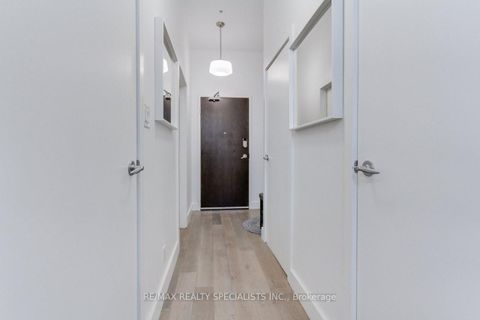 Photo 5 at 204 - 1842 Queen Street E, The Beaches, Toronto