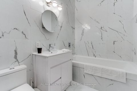 Photo 27 at 204 - 1842 Queen Street E, The Beaches, Toronto