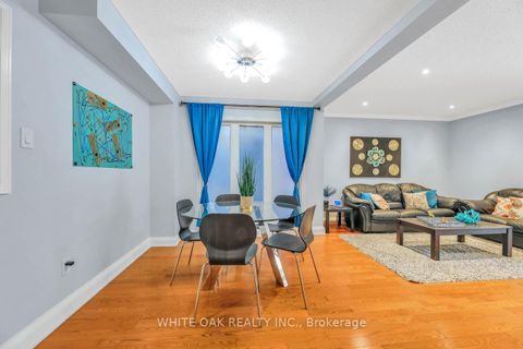Photo 5 at 43 Sassafras Circle, Patterson, Vaughan