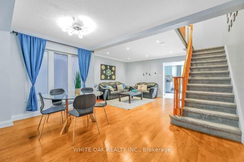 Photo 13 at 43 Sassafras Circle, Patterson, Vaughan
