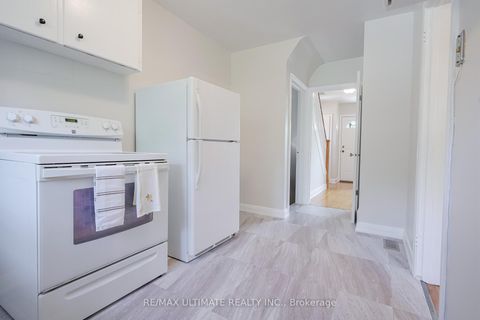 Photo 11 at 6A North Woodrow Boulevard, Cliffside, Toronto