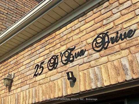 Photo 4 at 25 D'eva Drive, Patterson, Vaughan