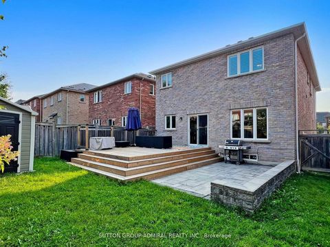Photo 37 at 25 D'eva Drive, Patterson, Vaughan
