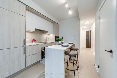 Photo 8 at 1004 - 123 Portland Street, Waterfront Communities C1, Toronto