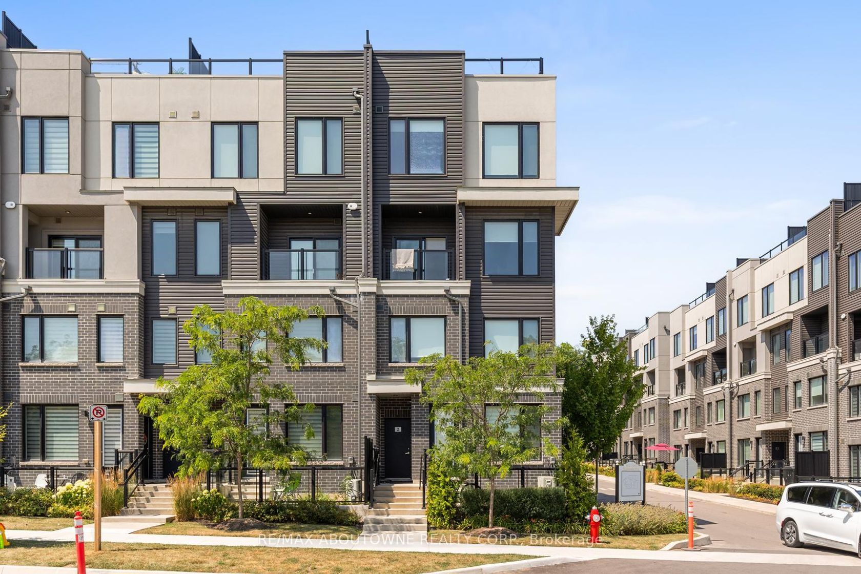 2 - 3472 Widdicombe Way, Erin Mills, Mississauga 