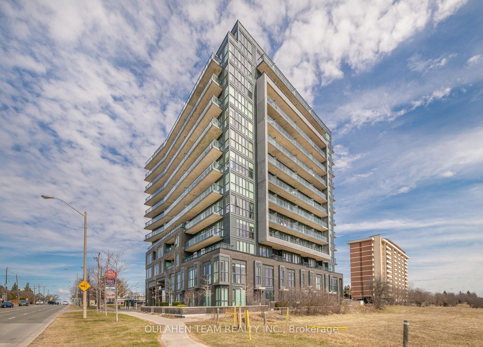 702 - 3237 Bayview Avenue, Steeles, Toronto by Loree Meneguzzi Real Estate 702 - 3237 Bayview Avenue, Steeles, Toronto