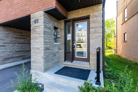 Photo 3 at 49 Woodstream Drive, Clairville, Toronto