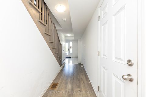 Photo 5 at 49 Woodstream Drive, Clairville, Toronto