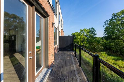 Photo 18 at 49 Woodstream Drive, Clairville, Toronto