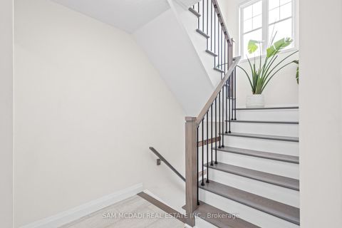 Photo 4 at 2424 Coho Way, WM Westmount, Oakville