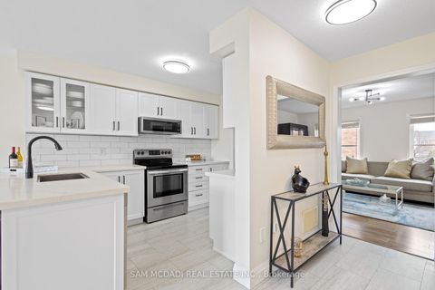 Photo 5 at 2424 Coho Way, WM Westmount, Oakville