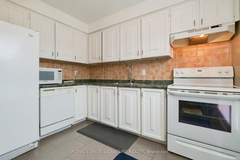 Photo 12 at 19 Laurie Shepway, Don Valley Village, Toronto