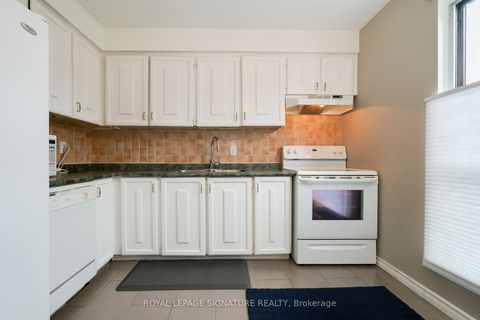 Photo 13 at 19 Laurie Shepway, Don Valley Village, Toronto