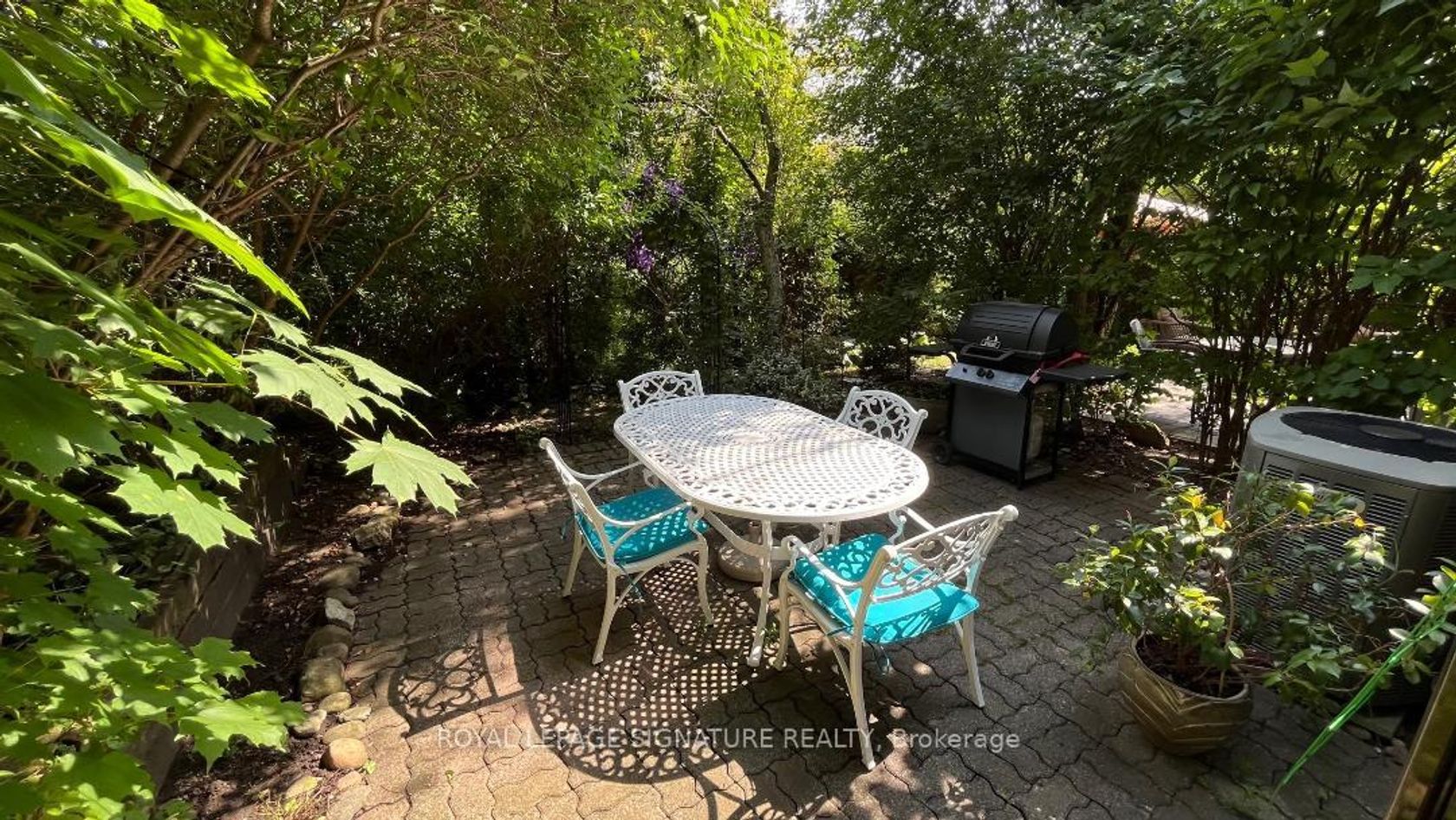 19 Laurie Shepway, Don Valley Village, Toronto 