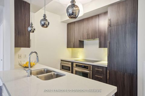 Photo 4 at 421 - 156 Portland Street, Waterfront Communities C1, Toronto