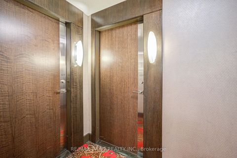 Photo 8 at 630 - 2 Eva Road, Etobicoke West Mall, Toronto