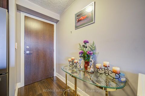 Photo 11 at 630 - 2 Eva Road, Etobicoke West Mall, Toronto