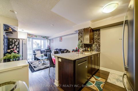Photo 12 at 630 - 2 Eva Road, Etobicoke West Mall, Toronto