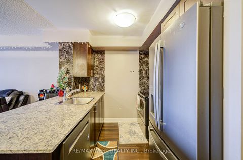 Photo 13 at 630 - 2 Eva Road, Etobicoke West Mall, Toronto