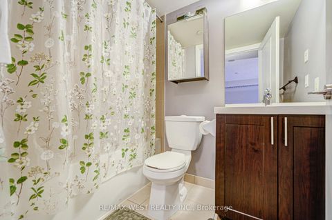 Photo 22 at 630 - 2 Eva Road, Etobicoke West Mall, Toronto