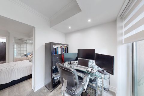 Photo 13 at 2515 - 8 Park Road, Moore Park, Toronto