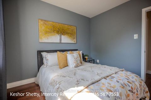 Photo 21 at 631 Trudale Court W, WO West, Oakville