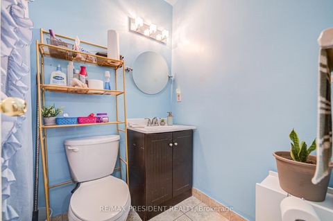 Photo 26 at 250 - 10 Eddystone Avenue, Jane Heights, Toronto
