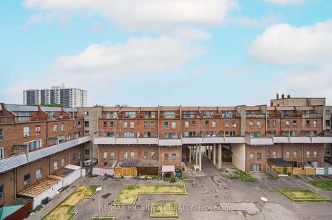Photo 41 at 250 - 10 Eddystone Avenue, Jane Heights, Toronto