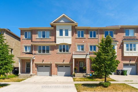 Photo 1 at 36 Pringdale Gardens Circle, Eglinton East, Toronto