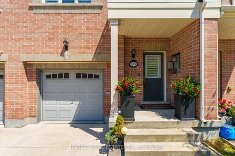 Photo 2 at 36 Pringdale Gardens Circle, Eglinton East, Toronto