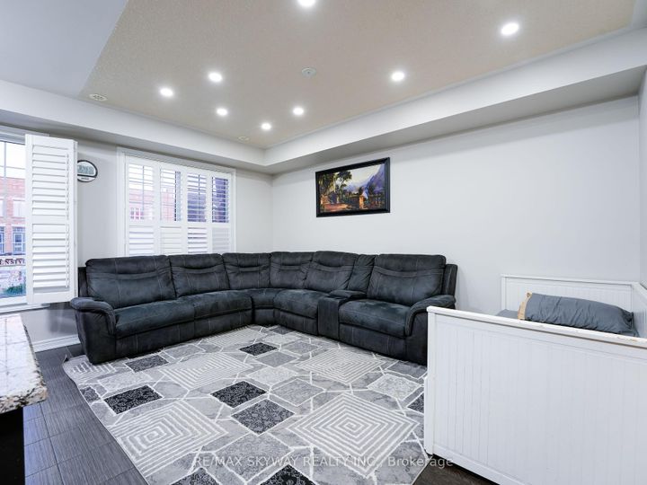 Photo 17 at 142 Inspire Boulevard, Wellington North, Brampton
