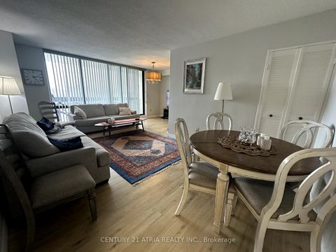 Photo 3 at 814 - 350 Seneca Hill Drive, Don Valley Village, Toronto