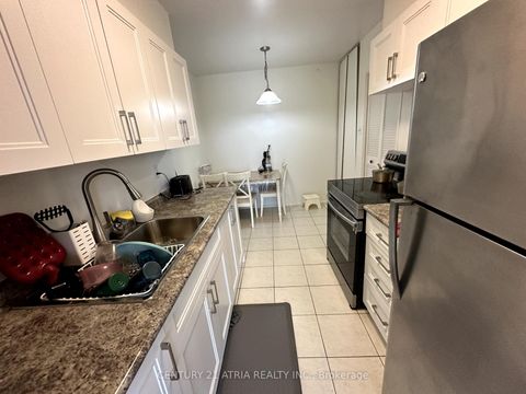 Photo 6 at 814 - 350 Seneca Hill Drive, Don Valley Village, Toronto