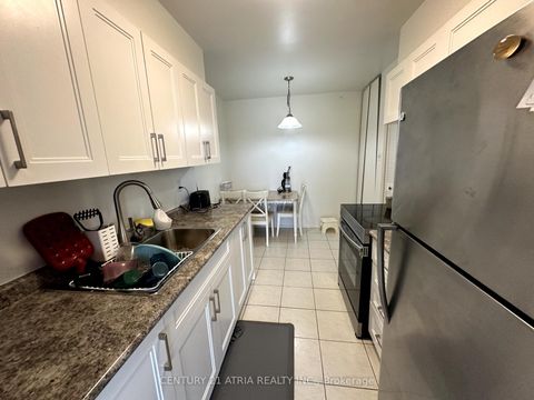 Photo 7 at 814 - 350 Seneca Hill Drive, Don Valley Village, Toronto
