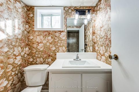 Photo 32 at 37 Mackay Drive, South Richvale, Richmond Hill Photo 32 at 37 Mackay Drive, South Richvale, Richmond Hill