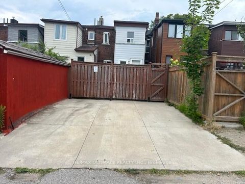Photo 2 at 31 St. Clair Gardens, Davenport, Toronto