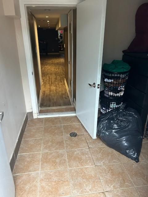 Photo 8 at 31 St. Clair Gardens, Davenport, Toronto Photo 8 at 31 St. Clair Gardens, Davenport, Toronto