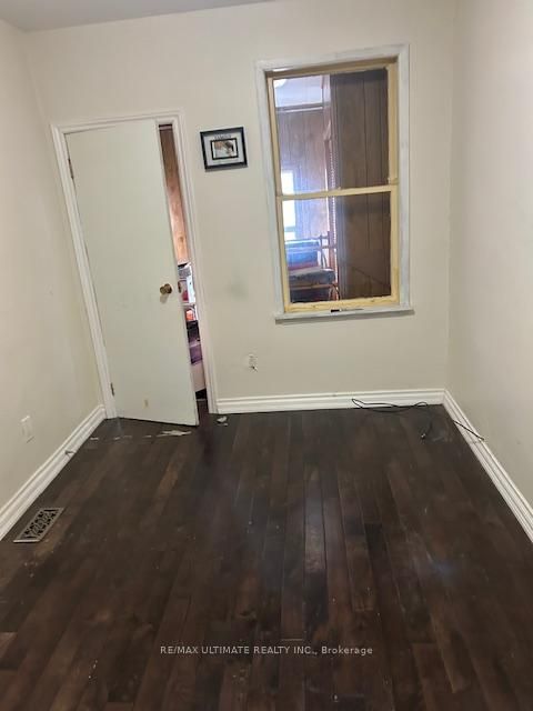 Photo 16 at 31 St. Clair Gardens, Davenport, Toronto