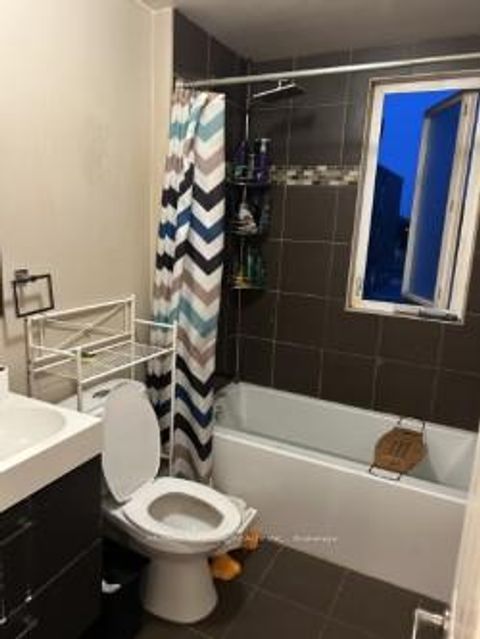 Photo 18 at 31 St. Clair Gardens, Davenport, Toronto