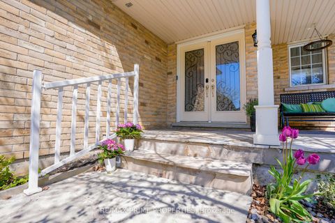 Photo 1 at 54 Vitlor Drive, Oak Ridges, Richmond Hill Photo 1 at 54 Vitlor Drive, Oak Ridges, Richmond Hill